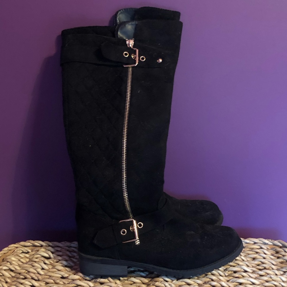 Black suede boots